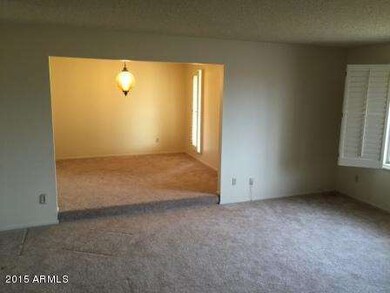 6716 Dining