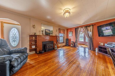 202 E 4th St, Lynnville, IN 47619 - photo 2