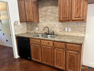 2306 Valley Forge Ave unit B, Temple, TX 76504 - photo 3