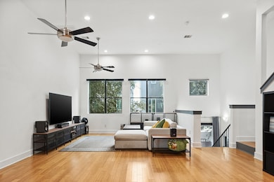 2010 Blodgett St unit G, Houston, TX 77004 - photo 4