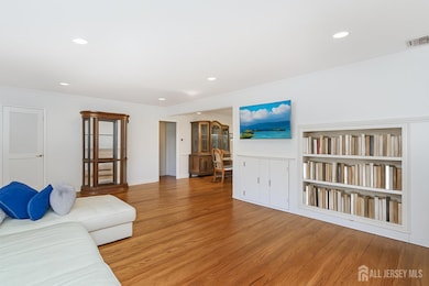 64 Pennington Rd, New Brunswick, NJ 08901 - photo 5