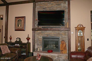 009_Fireplace