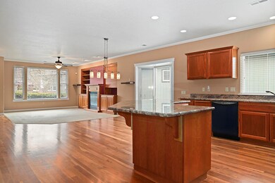 826 SW Bryn Ct, Grants Pass, OR 97527 - photo 3