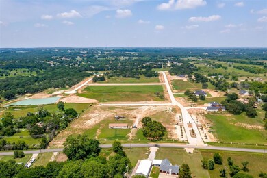 1036 Estancia Blvd, Weatherford, TX 76088 - photo 3