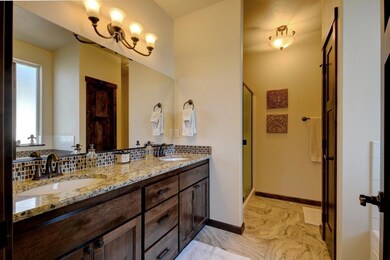 2246 Haviland Dr, Grants Pass, OR 97527 - photo 7