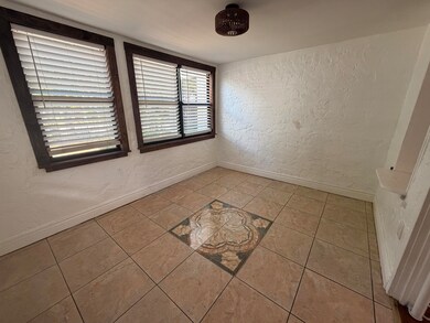 1026 Upland Rd unit Main House, West Palm Beach, FL 33401 - photo 4
