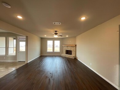 1031 Northern Oaks Ct, Springtown, TX 76082 - photo 2