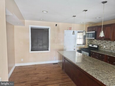 40 Upmanor Rd, Baltimore, MD 21229 - photo 7