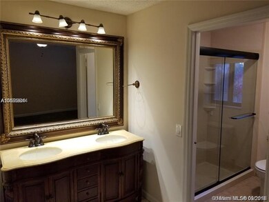 MASTER BEDROOM BATH