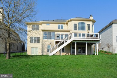 43244 Valiant Dr, Chantilly, VA 20152 - photo 2