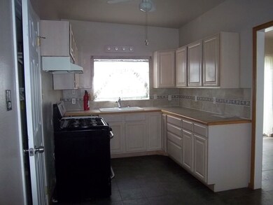 615 Boyce Ave, Alamogordo, NM 88310 - photo 6