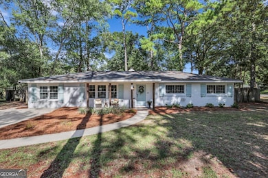 111 Carlton Rd, Savannah, GA 31410 - photo 2