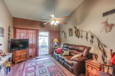Living Room (3)-FULL