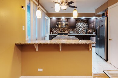 17120 Magnolia Dr, Hazel Crest, IL 60429 - photo 2