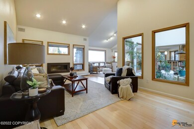 .... and vaulted ceilings ...