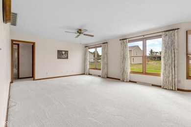 3847 Bonaventure Dr, Columbus, IN 47203 - photo 5