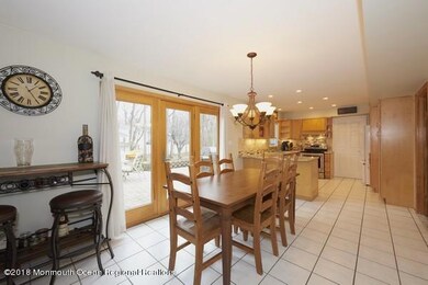 Eat In Kitchen