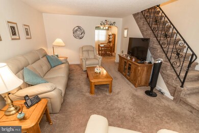 929 Maple Ave, Glenolden, PA 19036 - photo 3