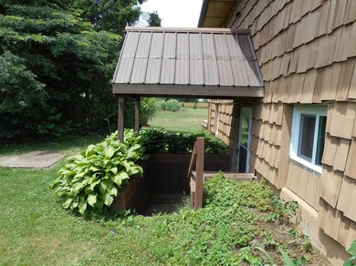 7373 E Us Highway 20, New Carlisle, IN 46552 - photo 3