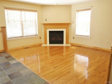 6817 Hunt Dr, Macungie, PA 18062 - photo 6