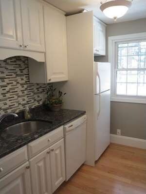 1-2 Treetop Ln, Kingston, MA 02364 - photo 4