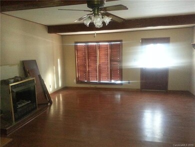 809 River Hill Rd, Statesville, NC 28625 - photo 2