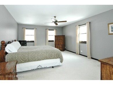 38W515 Arrowmaker Pass, Elgin, IL 60124 - photo 6