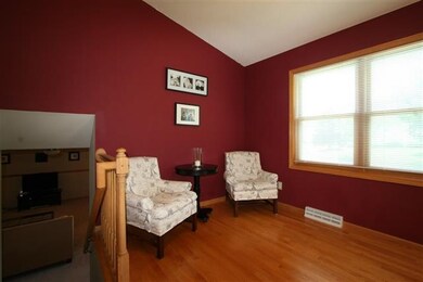 1174 S Perry Pkwy, Oregon, WI 53575 - photo 6