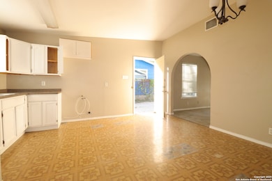 164 Grapeland Ave, San Antonio, TX 78214 - photo 2