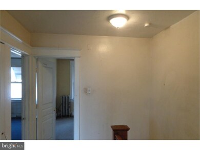 324 Boyd St, Camden, NJ 08105 - photo 5