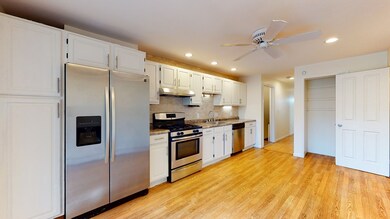 833 E 2nd St unit 1, Boston, MA 02127 - photo 3
