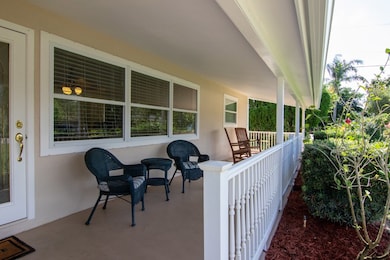 143 S Wimbrow Dr, Sebastian, FL 32958 - photo 2