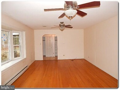 9780 Elm Ln, La Plata, MD 20646 - photo 2