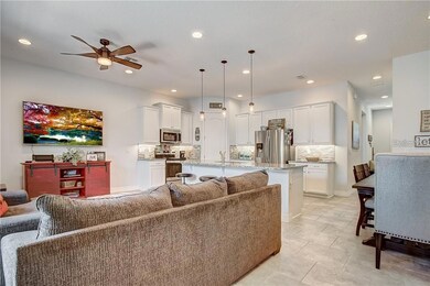 910 Umbria Ln, Saint Cloud, FL 34771 - photo 4