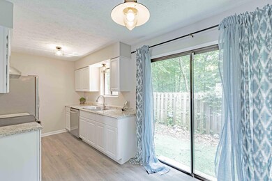 3043-Highcliff-10