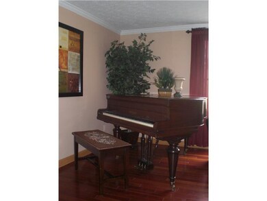 Living Room. Room in the living room for a piano!