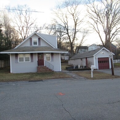 258 Dracut St, Dracut, MA 01826 - photo 2