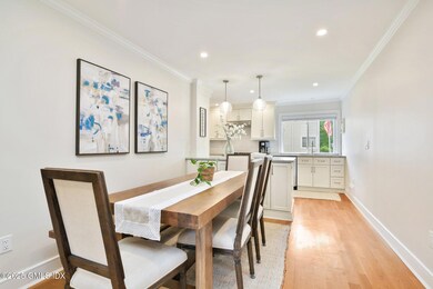 11-web-or-mls-75-cos-cob-ave-apt-9