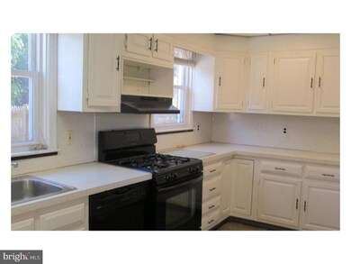 423 Blythe Ave, Drexel Hill, PA 19026 - photo 4