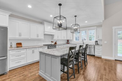 14-web-or-mls-9775-trestle-cir