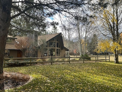 26247 SW Metolius Meadows Dr, Camp Sherman, OR 97730 - photo 2