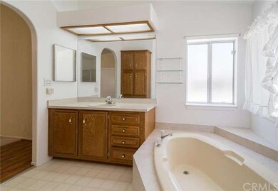 Master On Suite, Vanity and Large Garden Tub