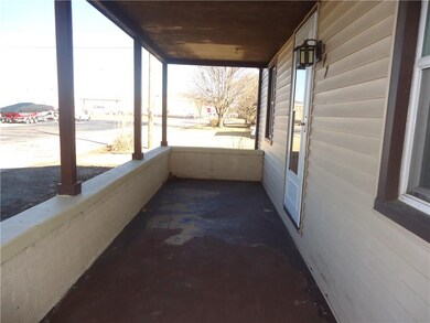 347 Emma St, Franklin, IN 46131 - photo 2