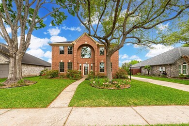 2004 N Mission Cir, Friendswood, TX 77546 - photo 4