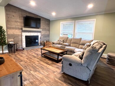 3 Living Room 2