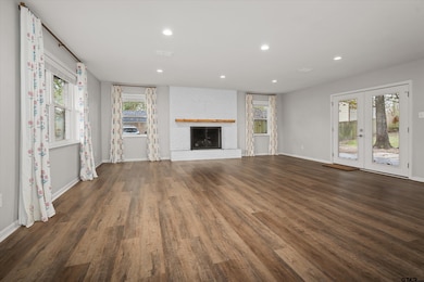 700 Oxford Dr, Tyler, TX 75703 - photo 7