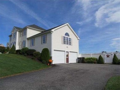 8 Carly Cir, Rutland, MA 01543 - photo 2