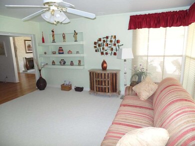 2140 E Middlecoff Dr Cont 002