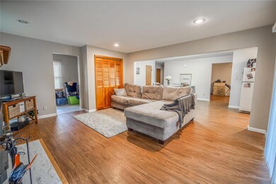 1 Lincoln Ct, Freeburg, IL 62243 - photo 3