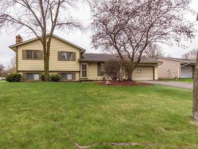3 level in great location